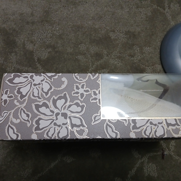 Wendy Bellissimo 3 PC Slipper Collection - Picture 5 of 10